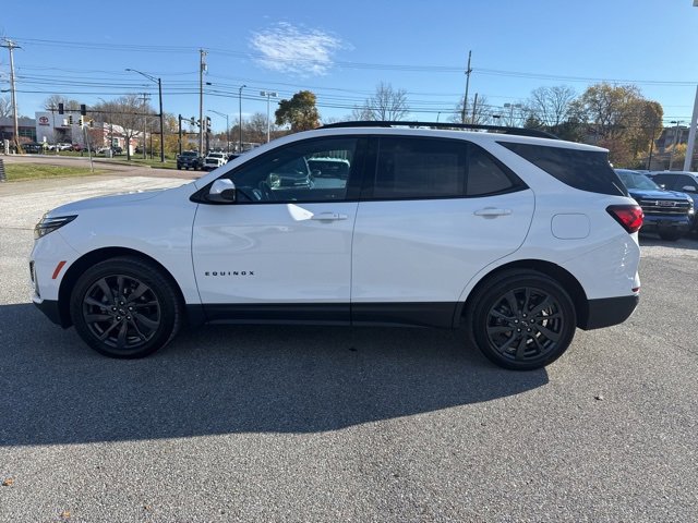 Used 2022 Chevrolet Equinox RS w/ LPO, Floor Liner Package image 3