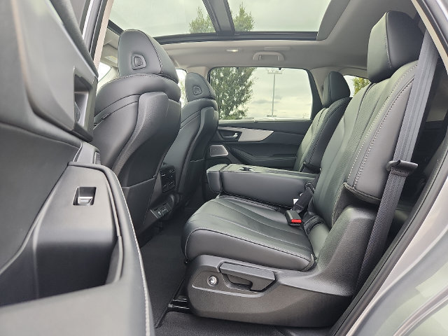 Certified 2025 Acura MDX w/ Technology Package AWD/4WD image 10