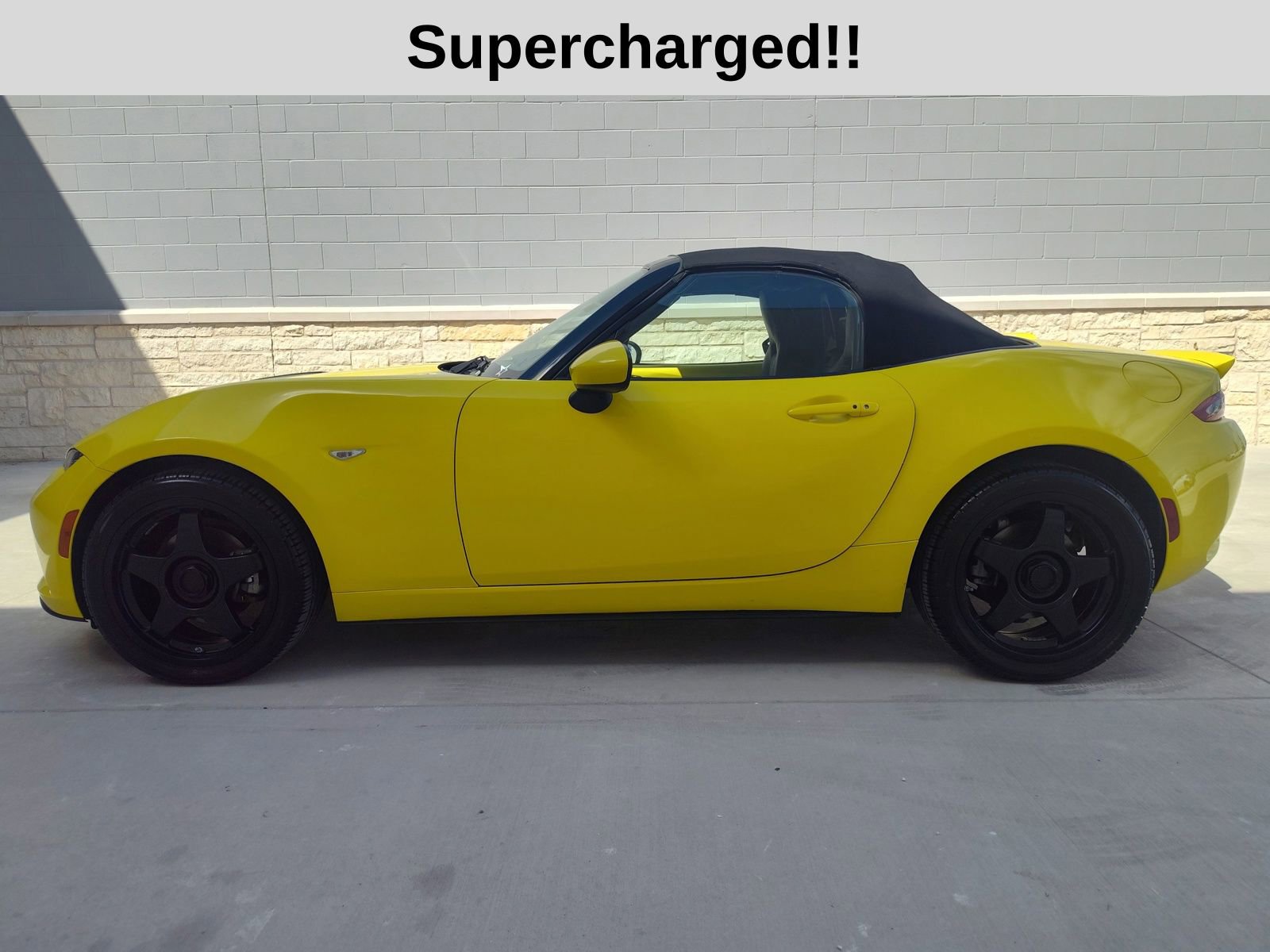 Used 2019 MAZDA MX-5 Miata Grand Touring RWD image 4