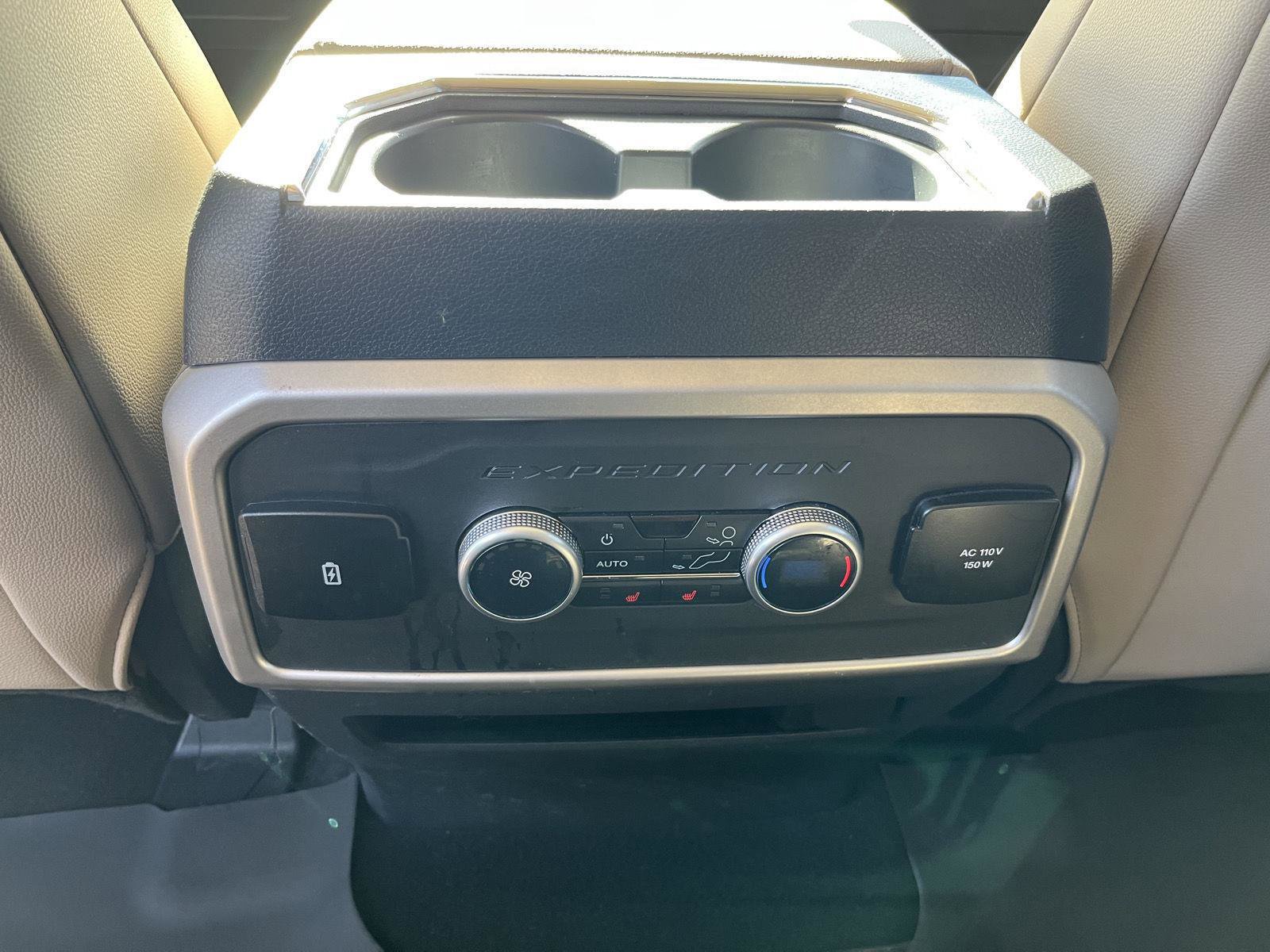 Used 2024 Ford Expedition Max Limited image 17