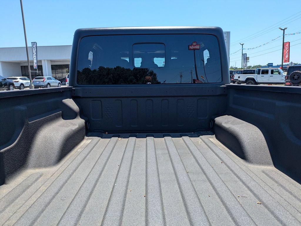 Used 2024 Jeep Gladiator Rubicon w/ Safety Group AWD/4WD image 28