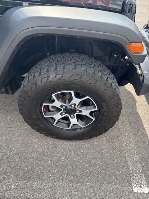 Used 2022 Jeep Wrangler Unlimited Rubicon AWD/4WD image 3