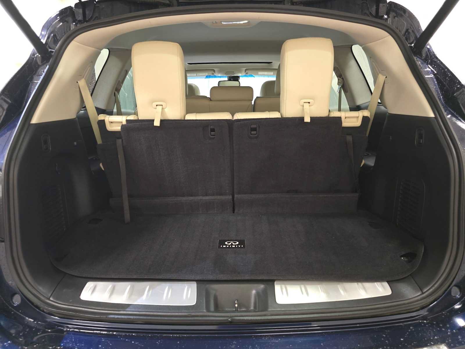 Used 2016 INFINITI QX60 Luxe w/ Premium Plus Package AWD/4WD image 32