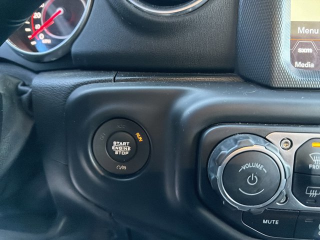 Used 2020 Jeep Gladiator Rubicon AWD/4WD image 23