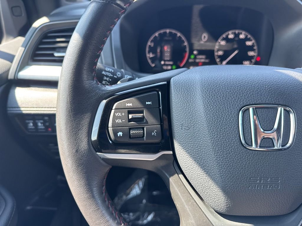 Used 2025 Honda Odyssey Sport-L image 17