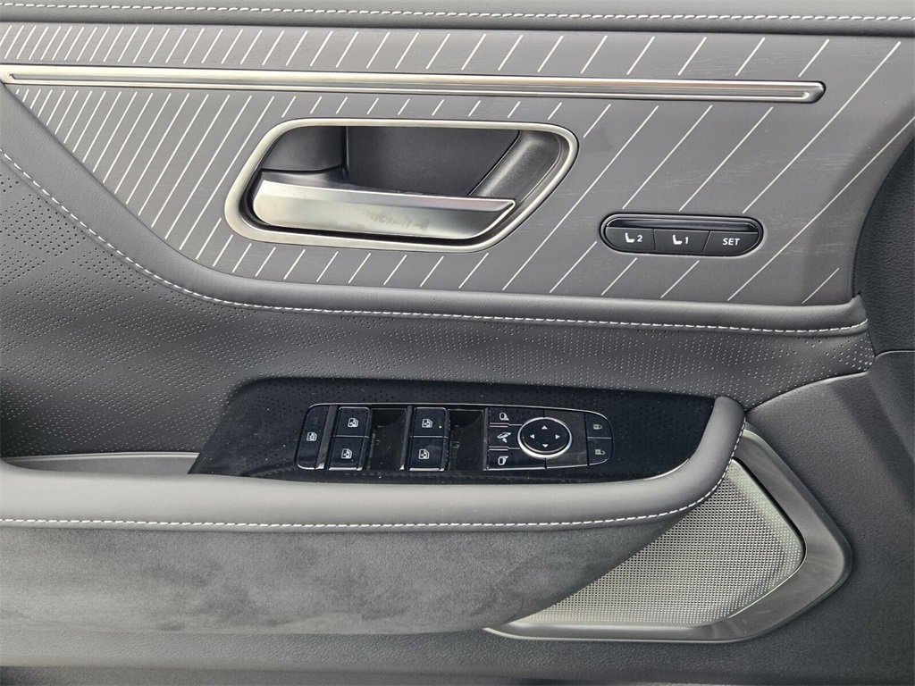 New 2026 INFINITI QX80 Autograph w/ Premium Cargo Package image 25