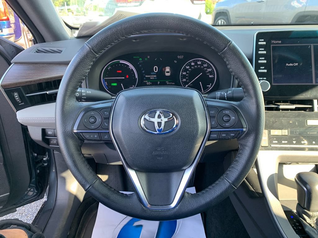 Used 2021 Toyota Avalon XLE w/ Moonroof Package FWD image 26