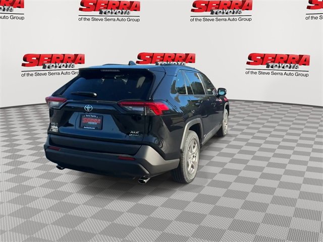 Used 2025 Toyota RAV4 XLE w/ Convenience Package image 8