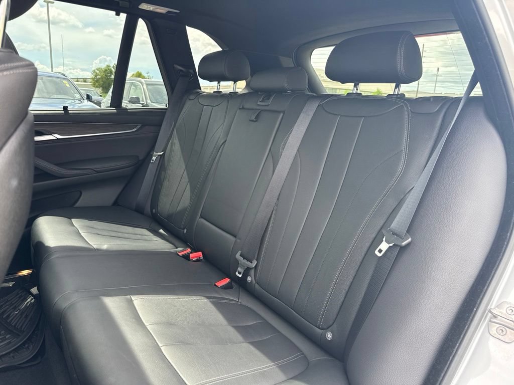 Used 2018 BMW X5 xDrive50i w/ M Sport Package AWD/4WD image 22
