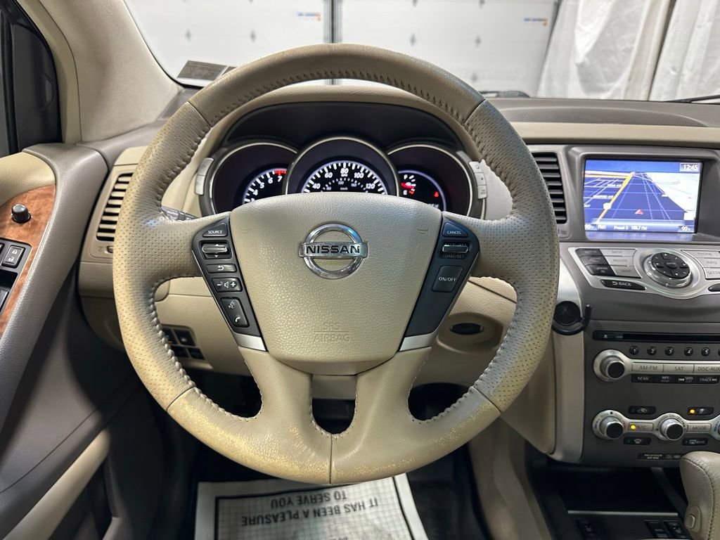 Used 2014 Nissan Murano LE w/ Platinum Edition Package image 18