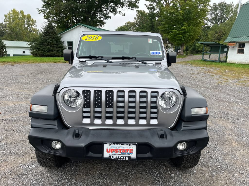 Used 2018 Jeep Wrangler Unlimited Sport S AWD/4WD image 3