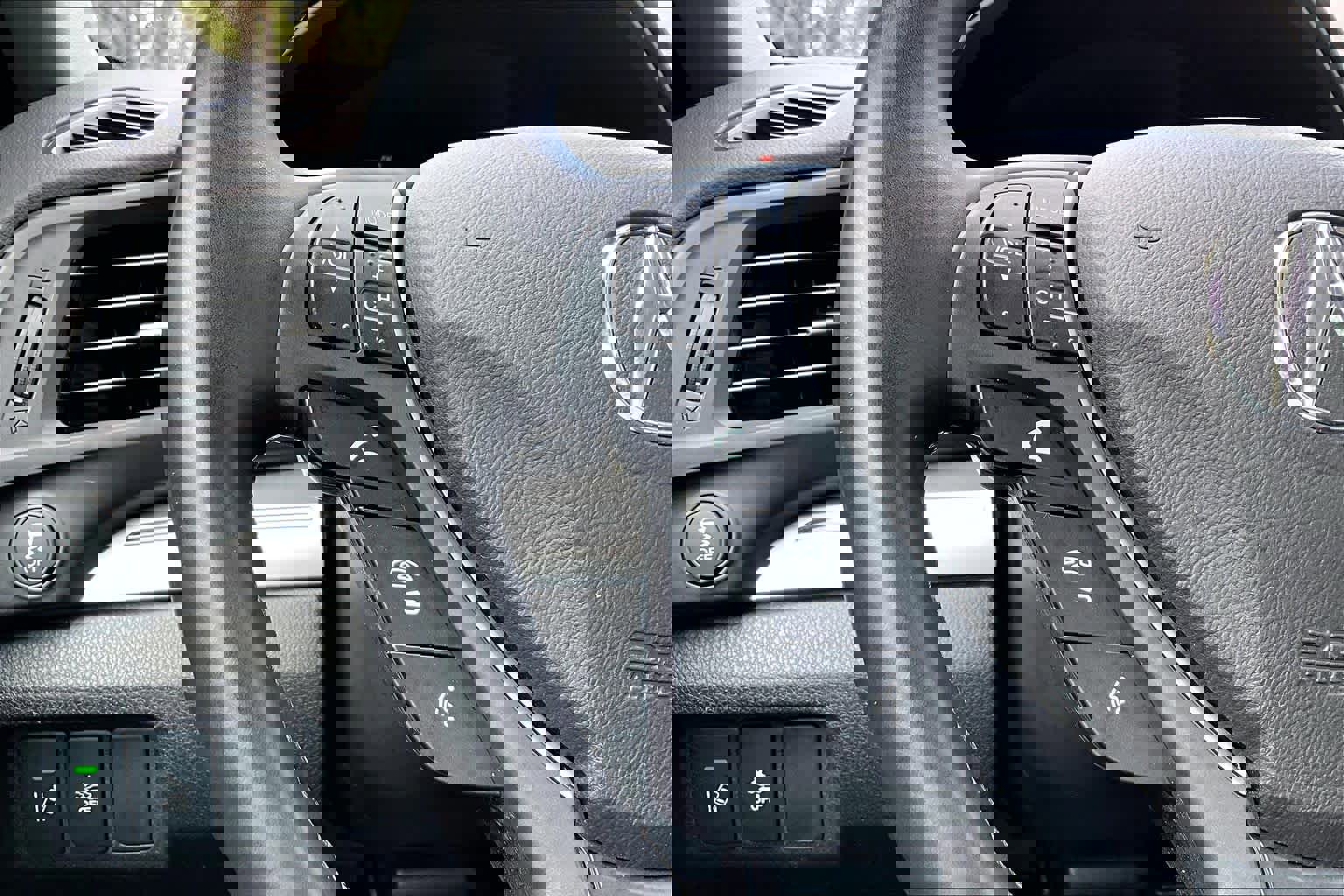 Used 2021 Acura ILX w/ Premium Package image 22