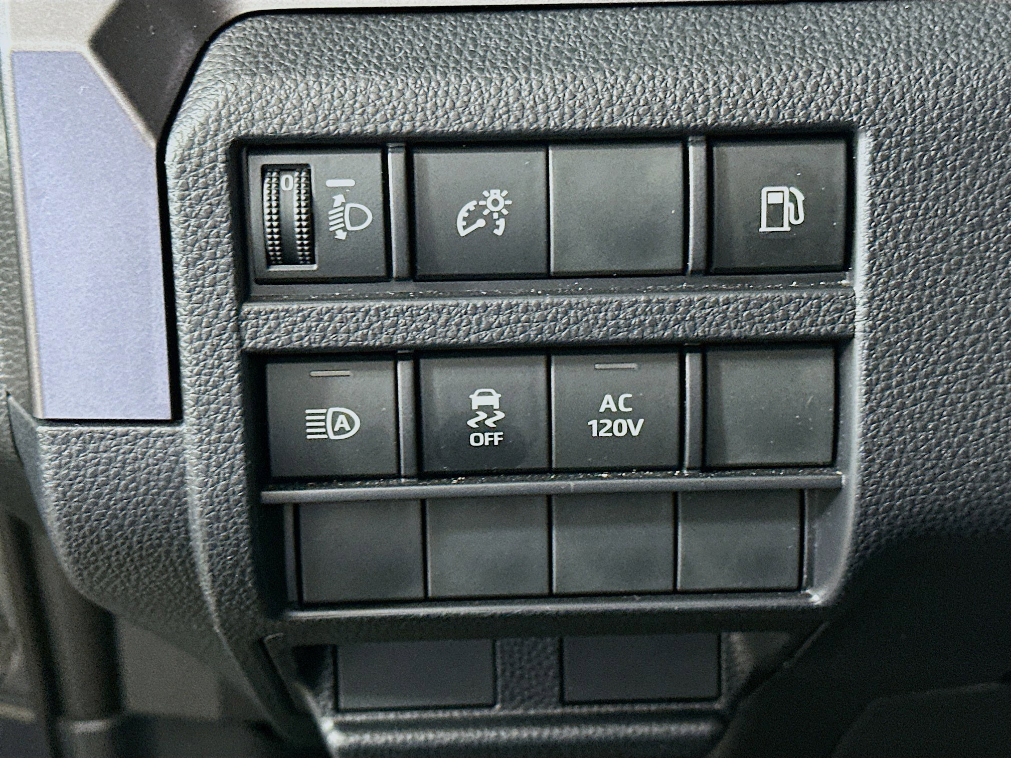 Used 2025 Toyota 4Runner TRD Off-Road image 16