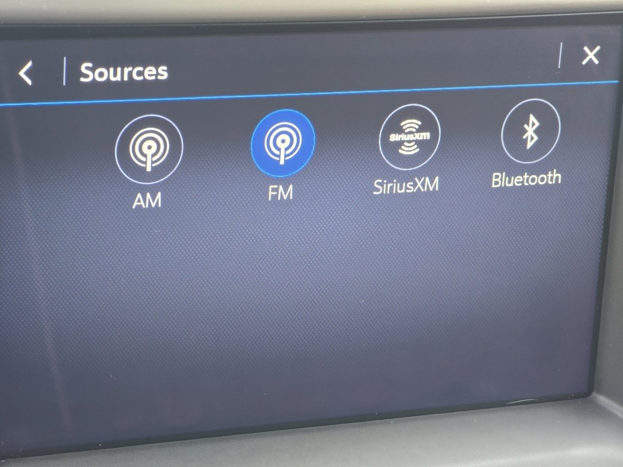 Used 2022 GMC Acadia Denali w/ Denali Technology Package image 6