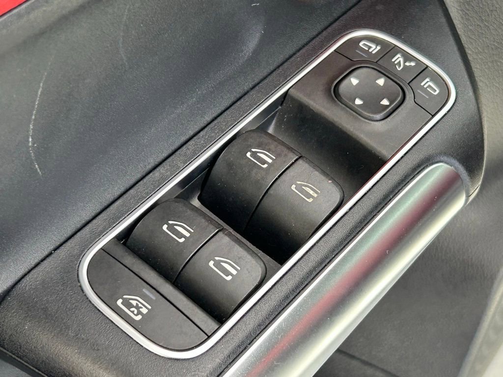 Used 2021 Mercedes-Benz GLA 35 AMG 4MATIC w/ Premium Package image 35