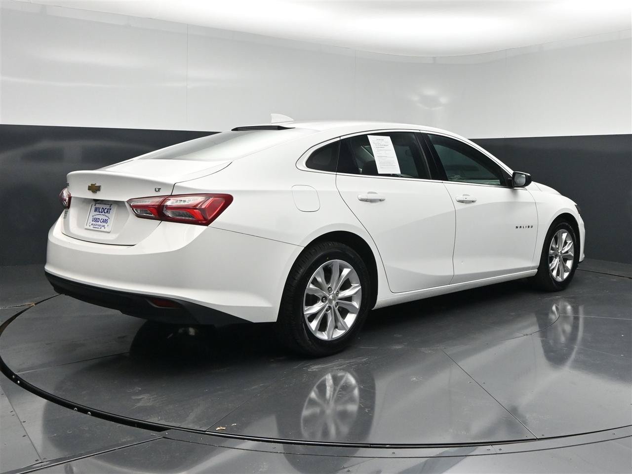 Used 2022 Chevrolet Malibu LT FWD image 6
