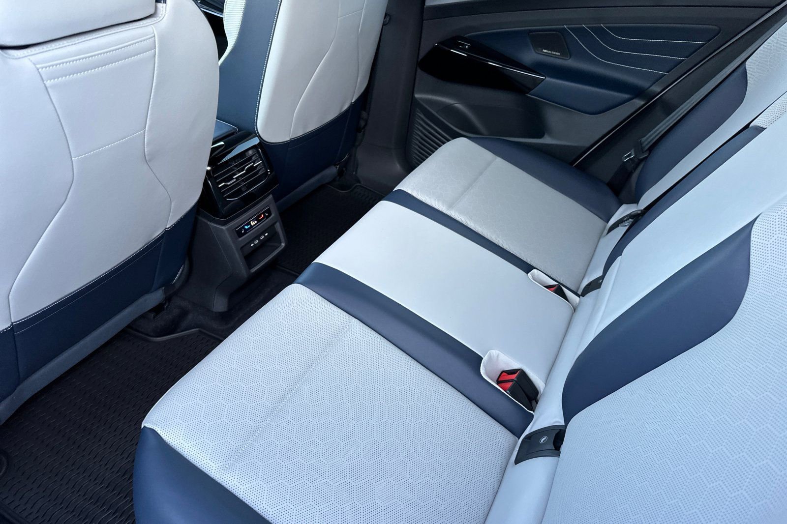 New 2026 Volkswagen ID.4 Pro S Plus image 11