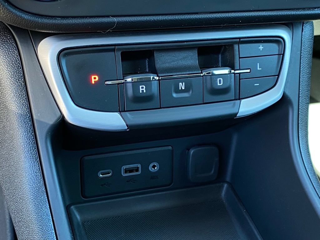 Used 2024 GMC Terrain SLE w/ Driver Convenience Package AWD/4WD image 19