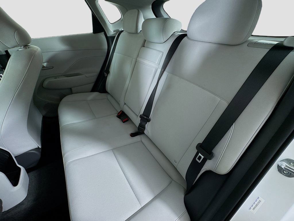 Certified 2025 Hyundai Kona SE image 24