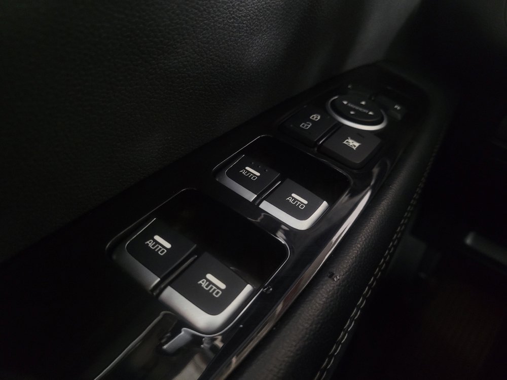 Used 2020 Kia Sorento EX FWD image 27
