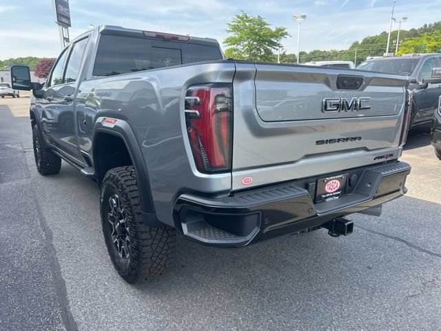 New 2026 GMC Sierra 2500 AT4X w/ LPO, Black Badging Package AWD/4WD image 5