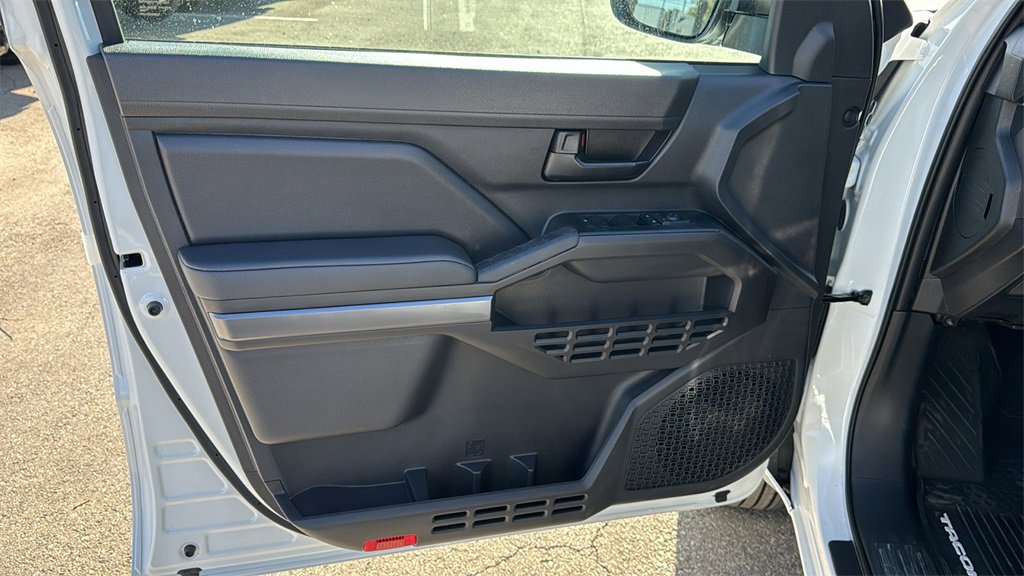New 2026 Toyota Tacoma SR5 image 13