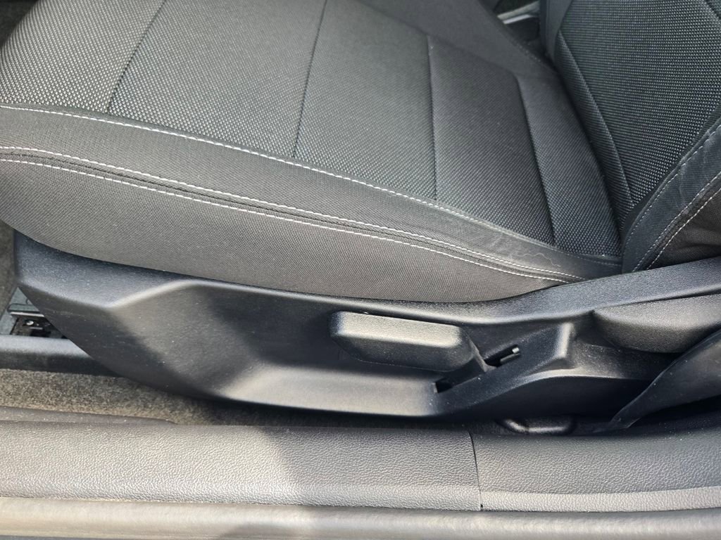 Used 2017 Ford Mustang Coupe image 11