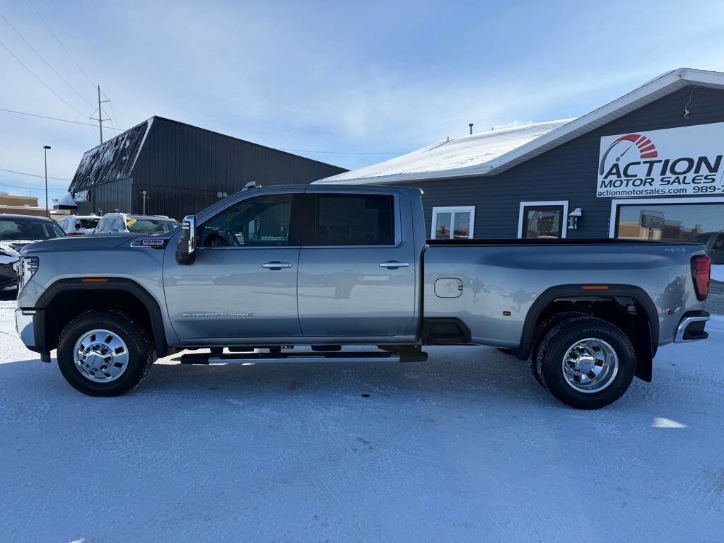 Used 2024 GMC Sierra 3500 SLT w/ SLT Premium Package image 2