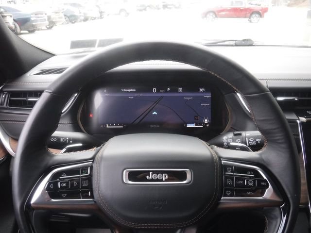 Certified 2025 Jeep Grand Cherokee Summit AWD/4WD image 42