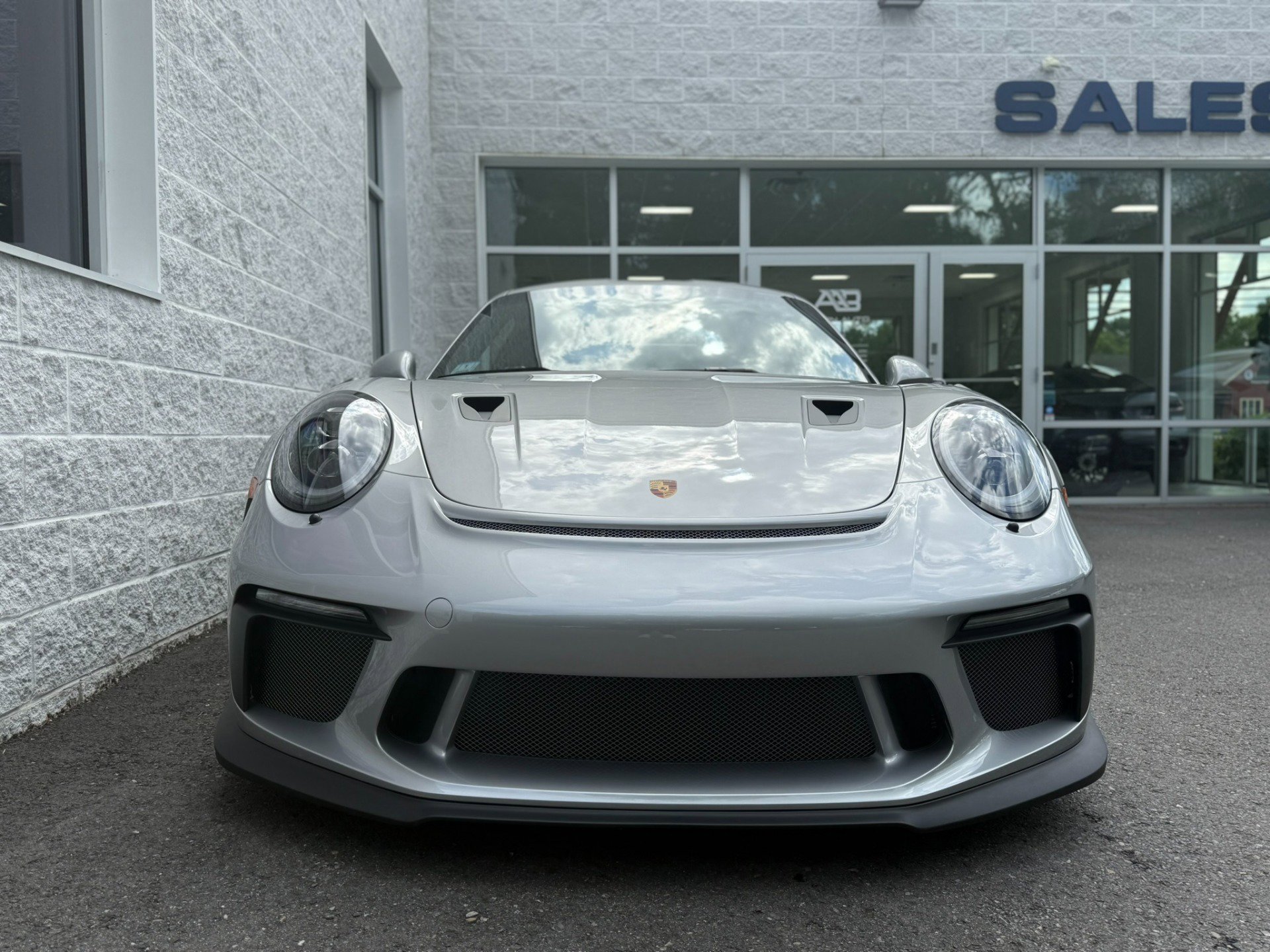 Used 2019 Porsche 911 GT3 RS image 5