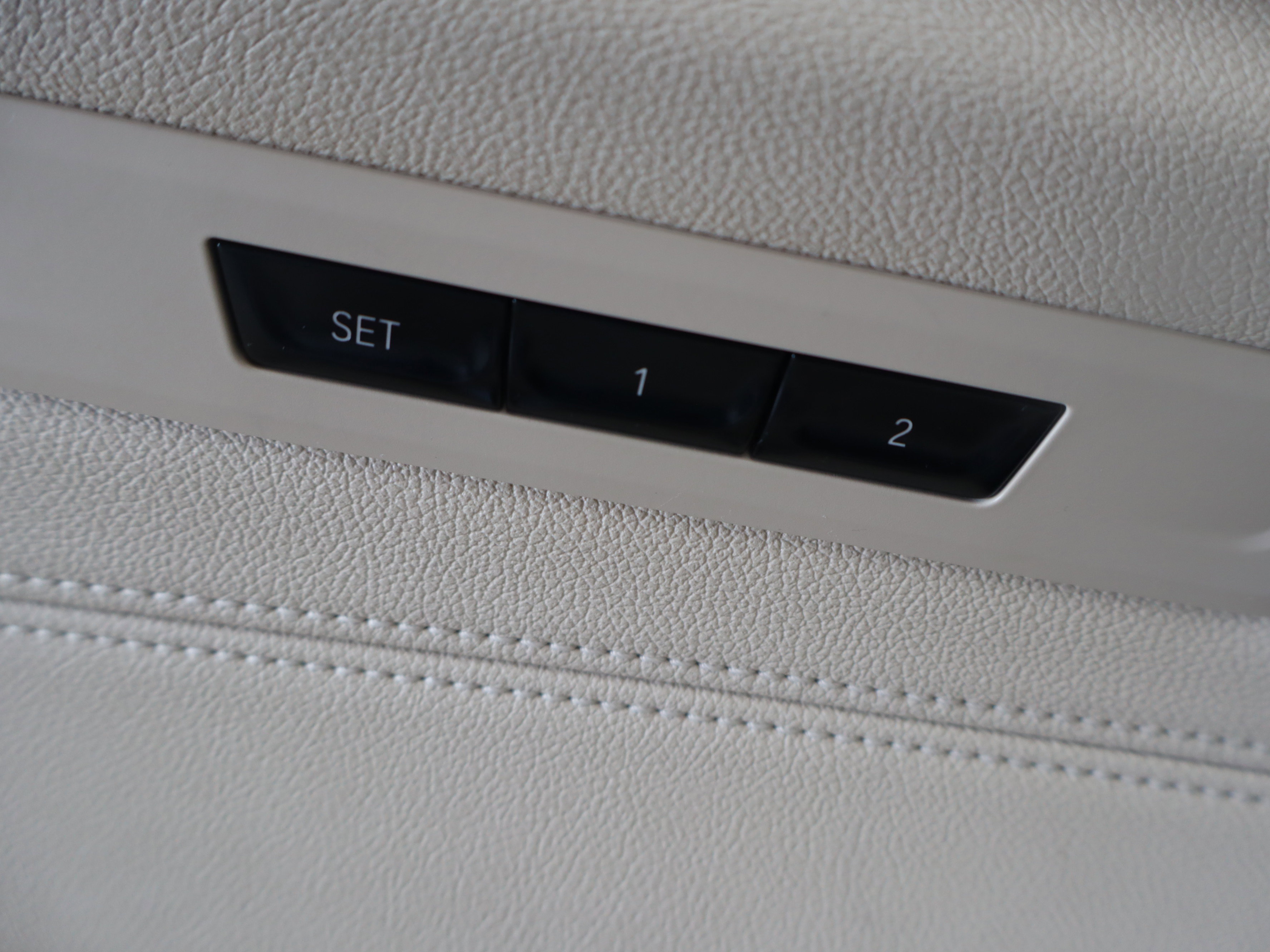 Used 2019 BMW 530i xDrive w/ Convenience Package image 14