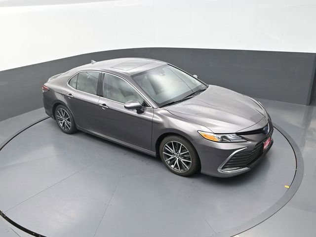 Used 2023 Toyota Camry XLE w/ Navigation Package image 19