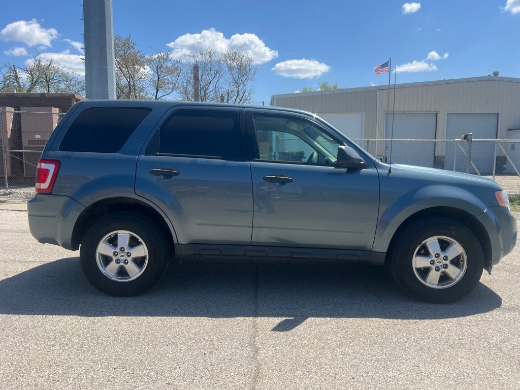 Used 2011 Ford Escape XLS w/ 101A Rapid Spec Order Code AWD/4WD image 5
