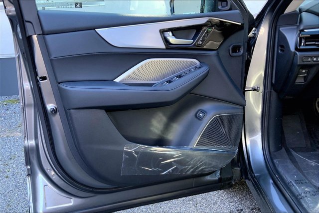 New 2026 Acura MDX SH-AWD image 13