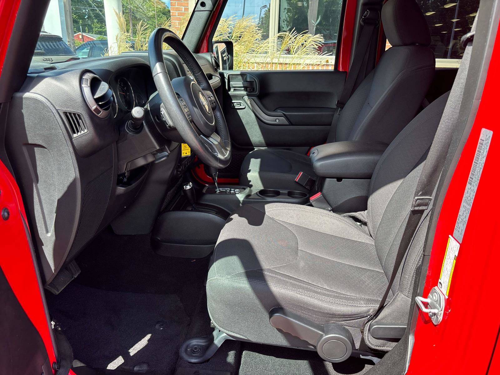 Used 2018 Jeep Wrangler Unlimited Sport S AWD/4WD image 8