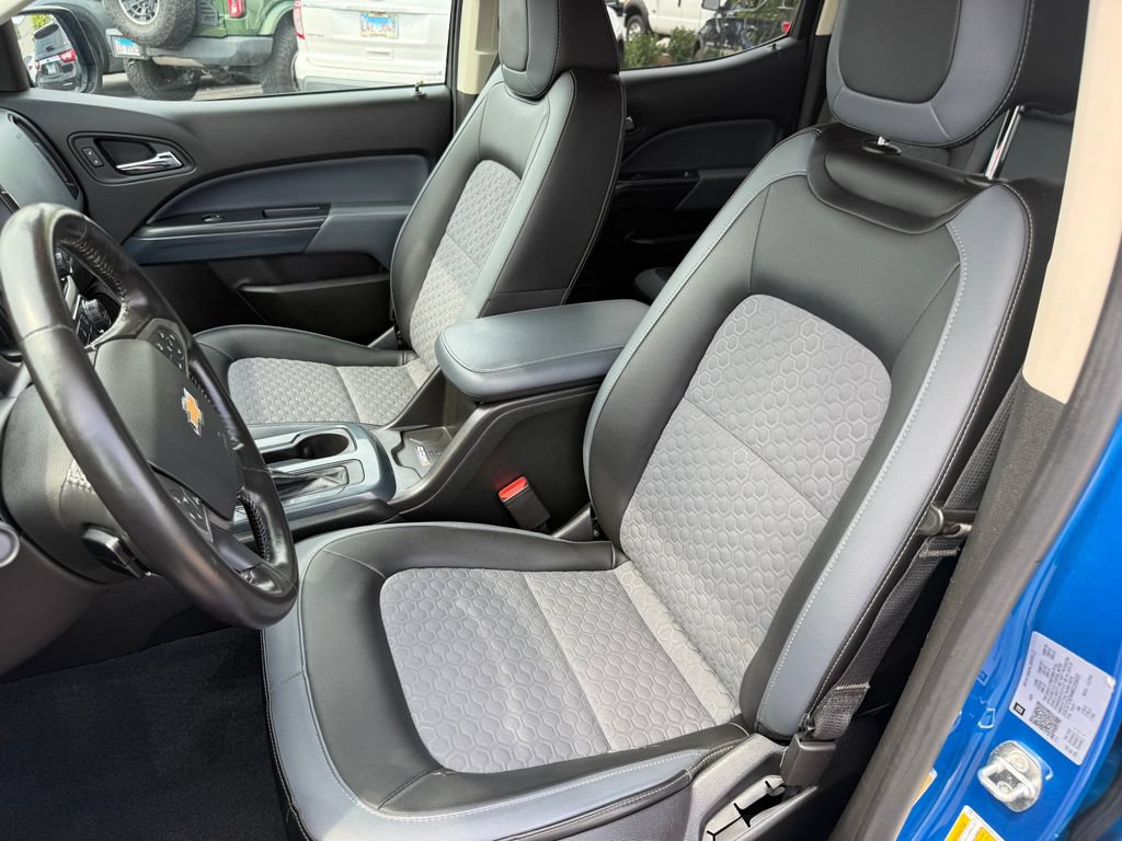 Used 2021 Chevrolet Colorado Z71 AWD/4WD image 16