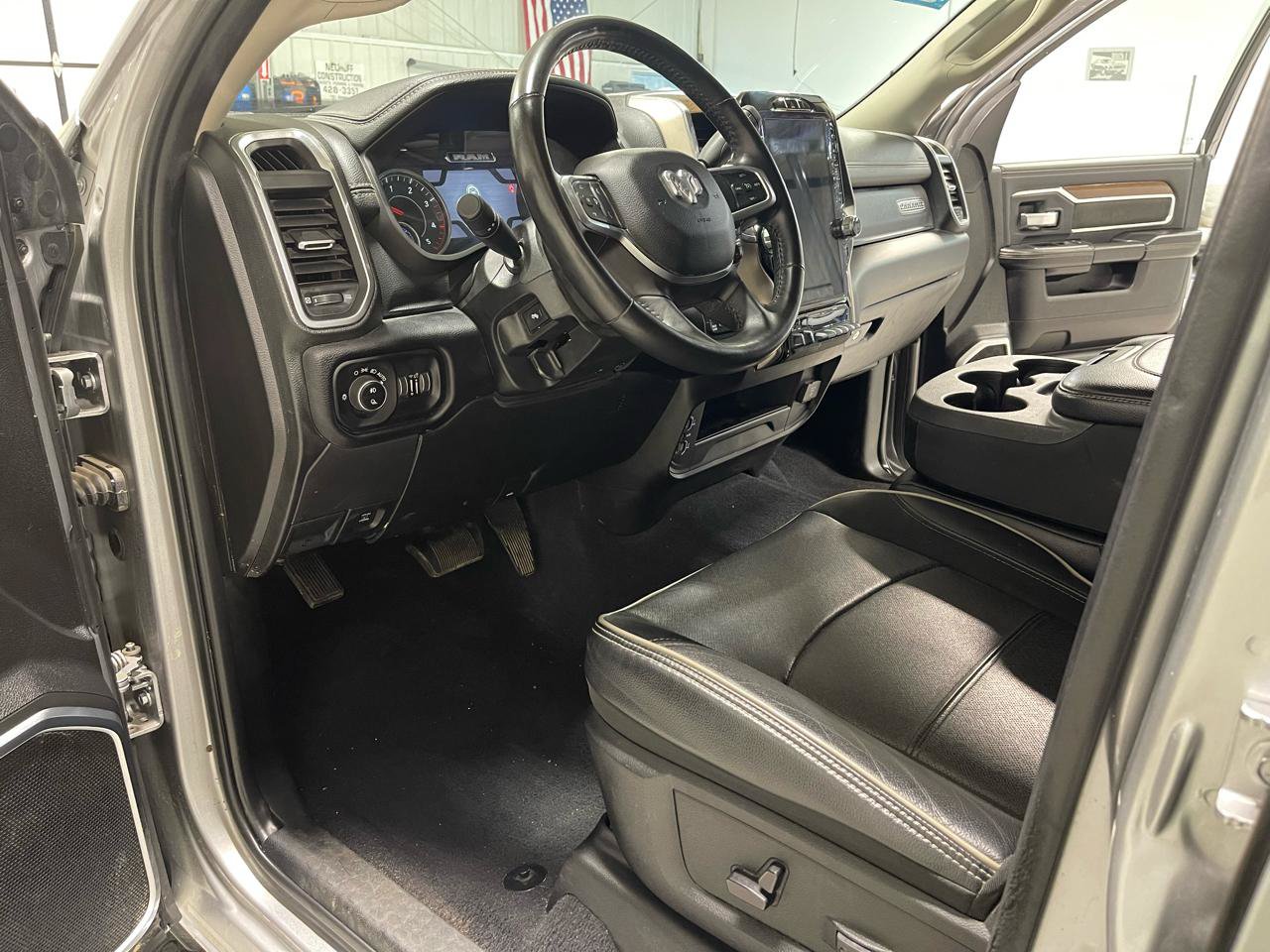 Used 2024 RAM 2500 Laramie AWD/4WD image 15