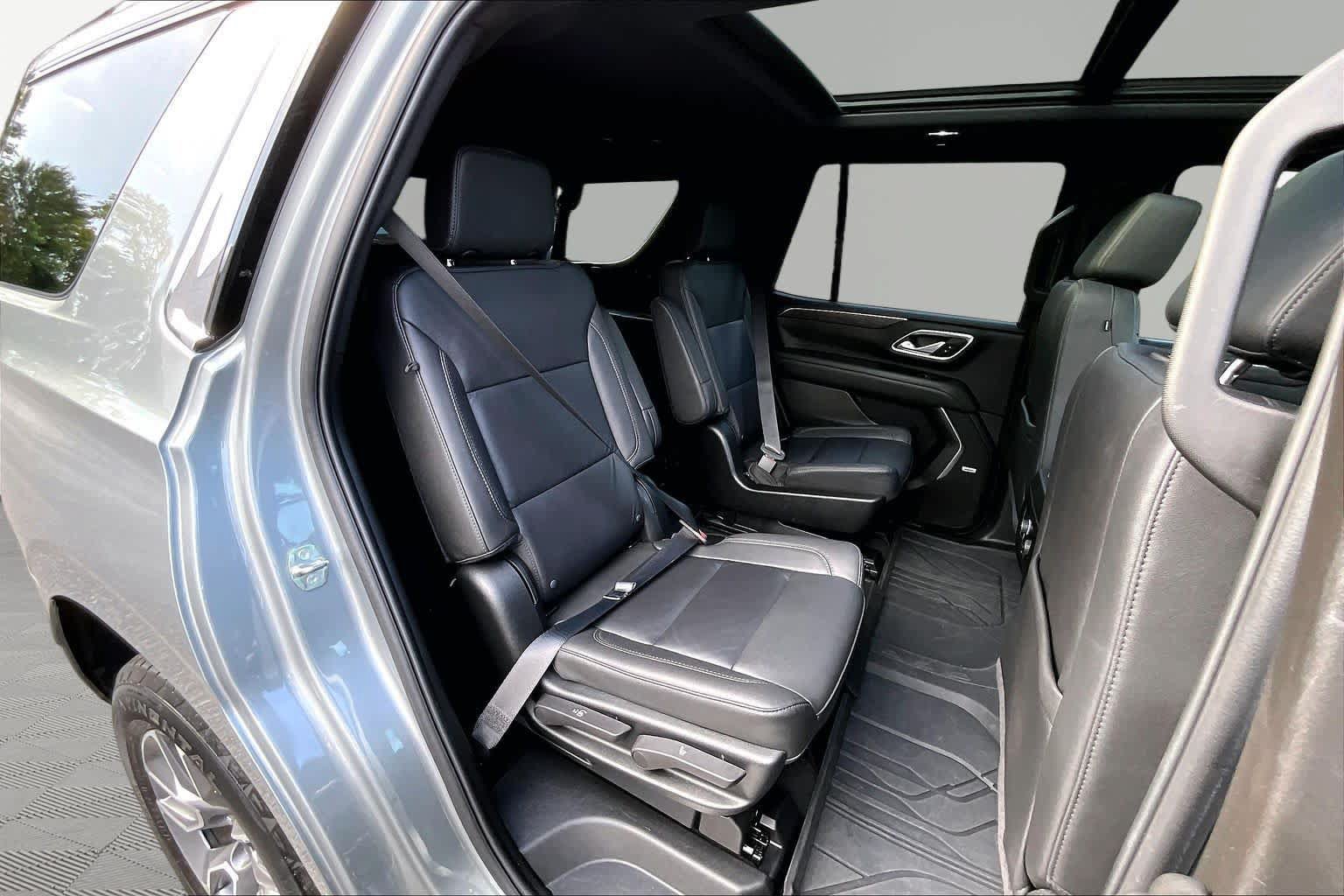 Used 2024 Chevrolet Tahoe LT w/ LT Signature Plus Package RWD image 20
