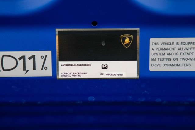 Used 2019 Lamborghini Huracan Performante AWD/4WD image 31