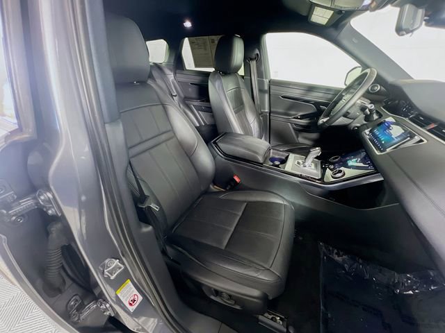 Used 2020 Land Rover Range Rover Evoque SE image 30