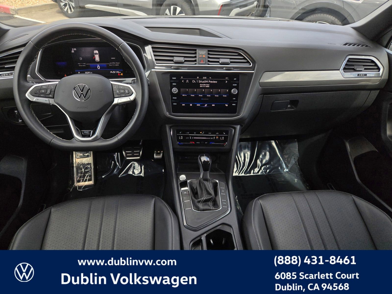 Certified 2023 Volkswagen Tiguan SE R-Line image 15