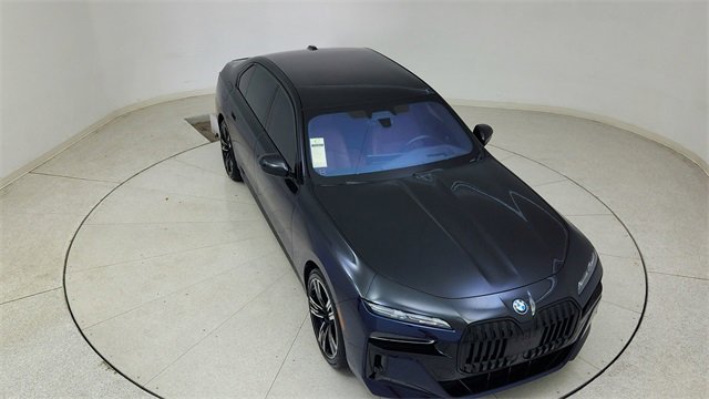 Used 2023 BMW i7 xDrive60 image 78