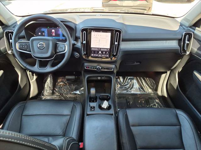 Certified 2024 Volvo XC40 B5 Core w/ Protection Package Premier AWD/4WD image 23