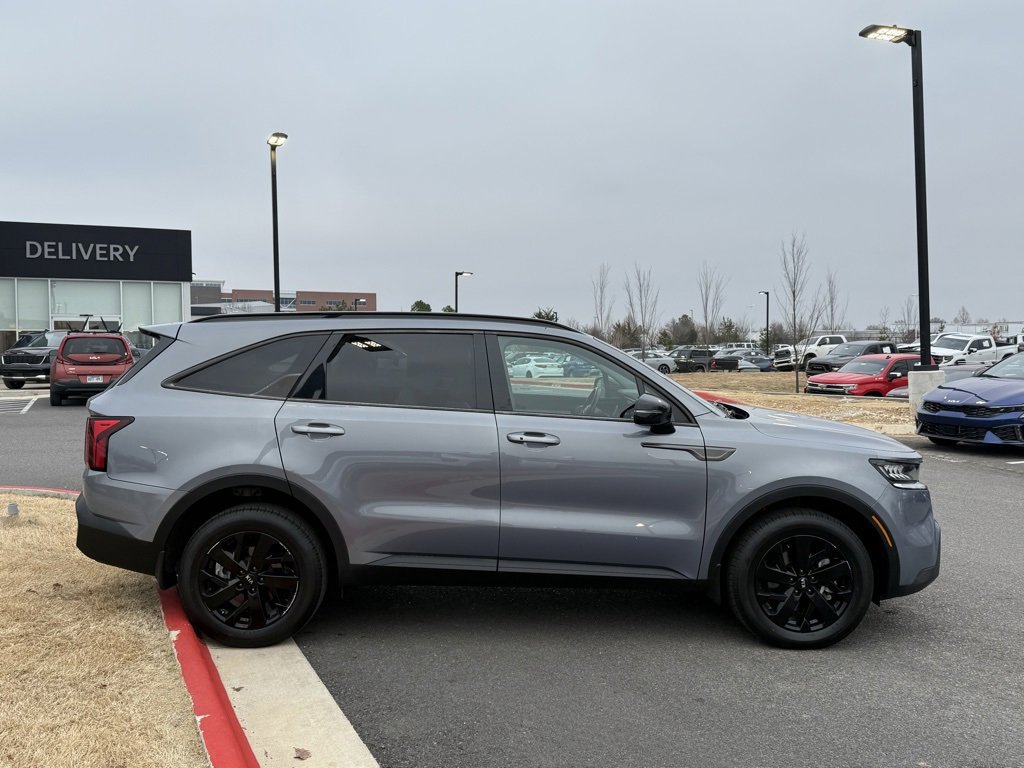 Certified 2021 Kia Sorento S image 9