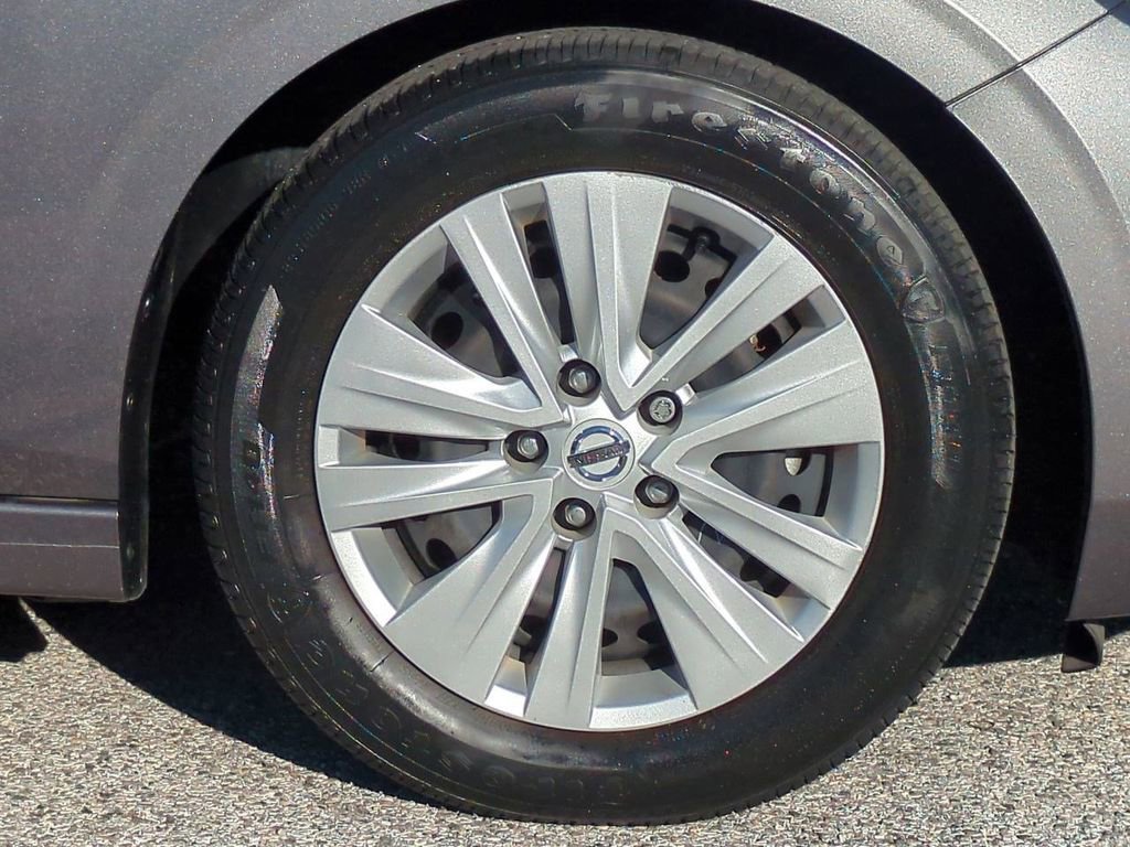 Certified 2023 Nissan Sentra S image 11