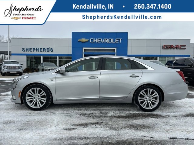Used 2019 Cadillac XTS Luxury image 1