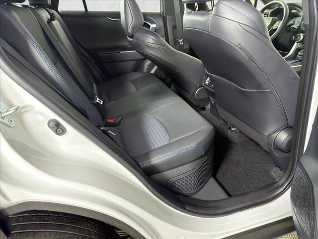 Used 2023 Toyota RAV4 XSE AWD/4WD image 16