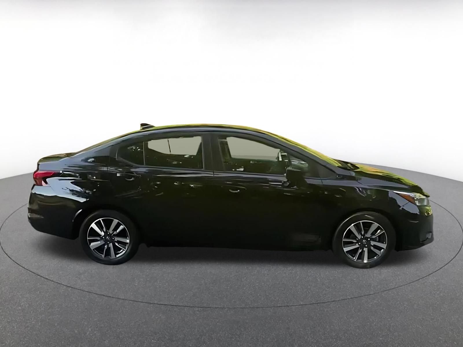 Used 2025 Nissan Versa SV FWD image 12