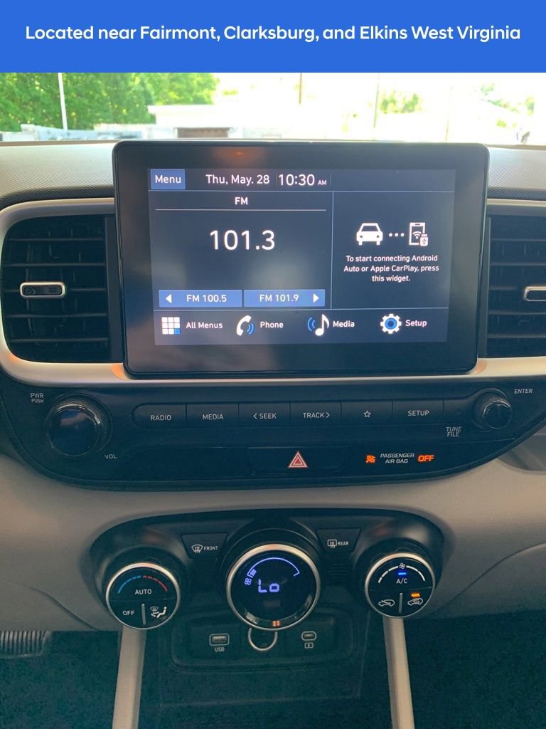 Certified 2023 Hyundai Venue SEL FWD image 8