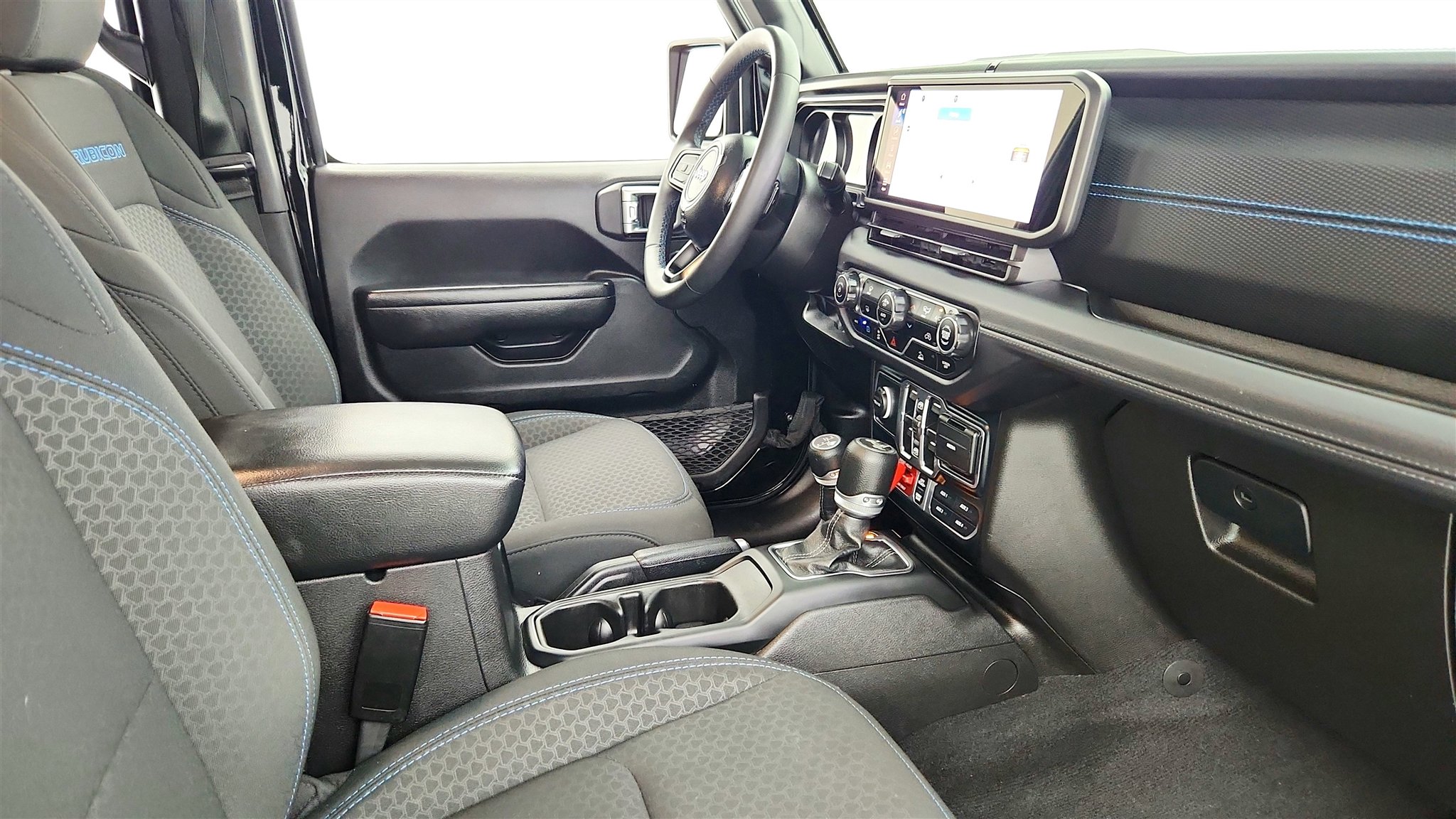 Used 2024 Jeep Wrangler Unlimited Rubicon 4xe image 28